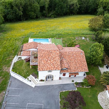 Bed & Breakfast Perbos 1556 La Bastide-Clairence Eksteriør bilde